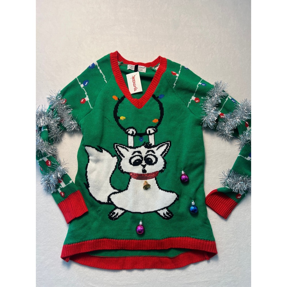 NWT! Tiara International M Sweater Ugly Christmas Cat Tinsel Green Red Holiday